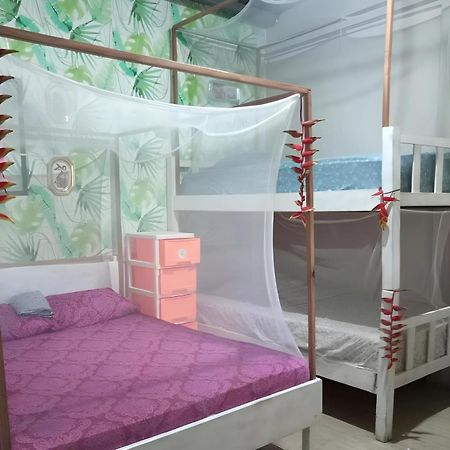El Faro 13 De Puerto Viejo Hotel Puerto Viejo de Talamanca Ngoại thất bức ảnh
