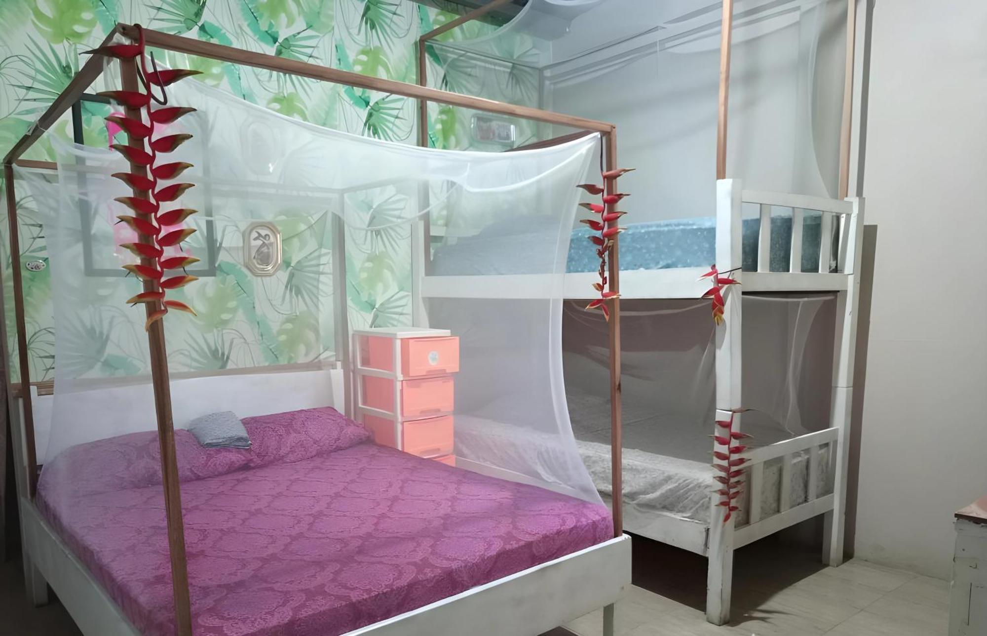 El Faro 13 De Puerto Viejo Hotel Puerto Viejo de Talamanca Ngoại thất bức ảnh