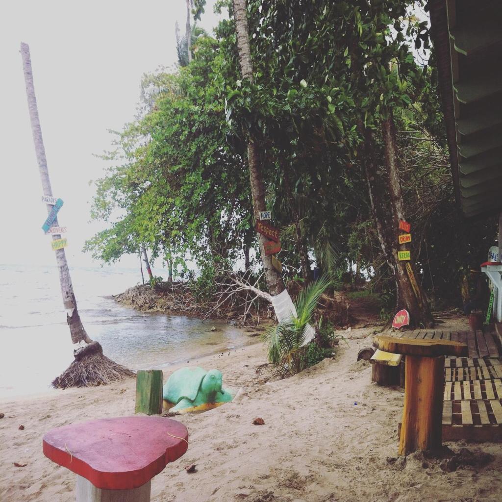 El Faro 13 De Puerto Viejo Hotel Puerto Viejo de Talamanca Ngoại thất bức ảnh
